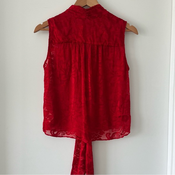 ALICE AND OLIVIA Ruby Red Arie Tie Neck Silk Sleeveless Blouse Size XS - Picture 6 of 8
